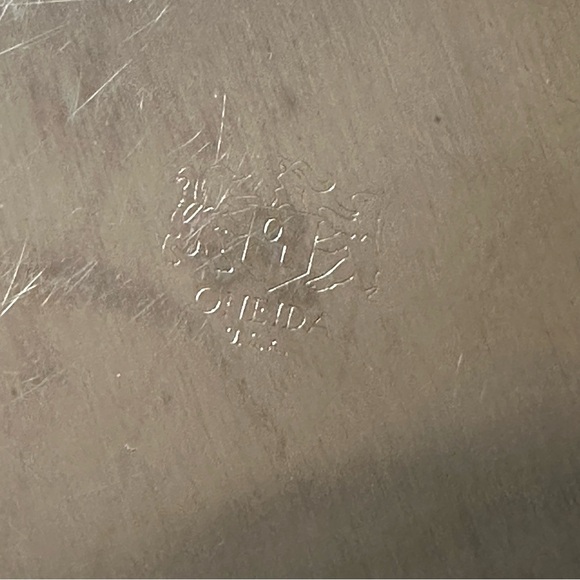 Vintage Oneida USA Leonard Silverplate Etched Serving Trays - Picture 8 of 9